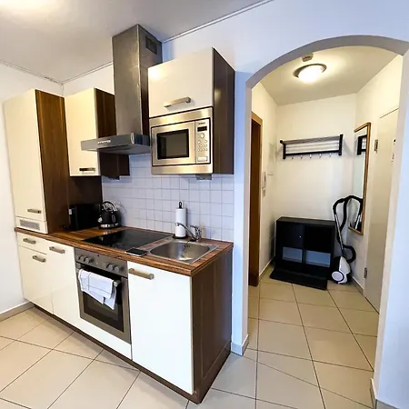 Alpzbase Apartment *