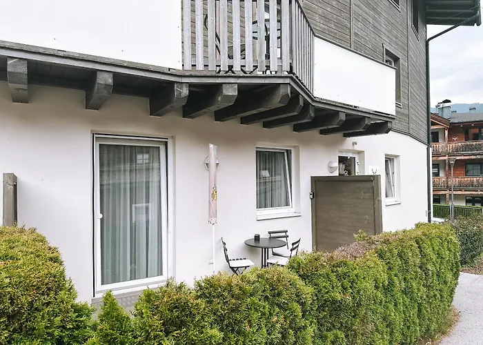 アパート Alpzbase *