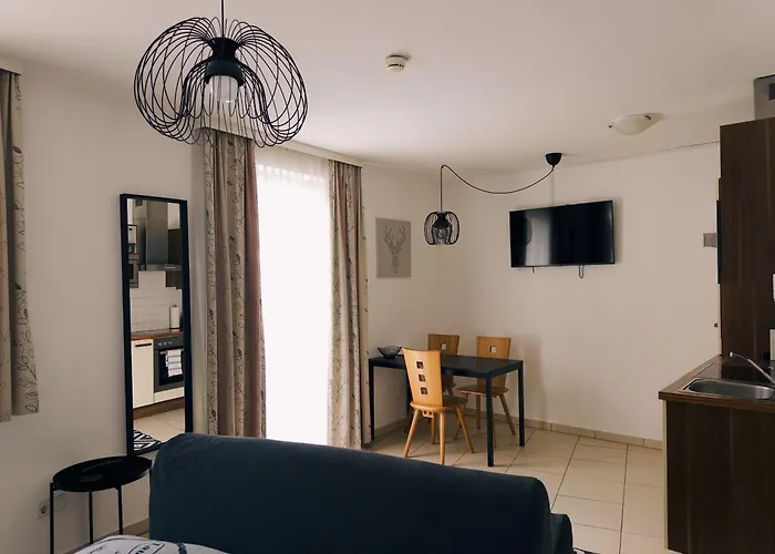 Alpzbase Apartment