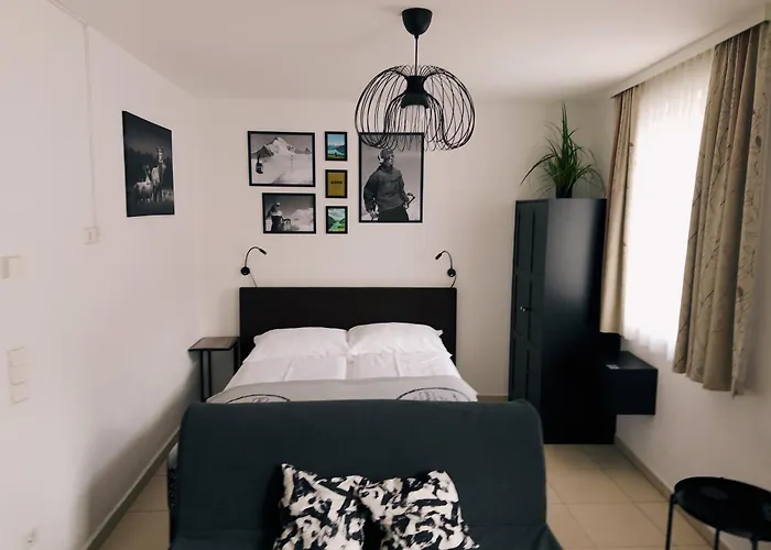 Alpzbase Apartment